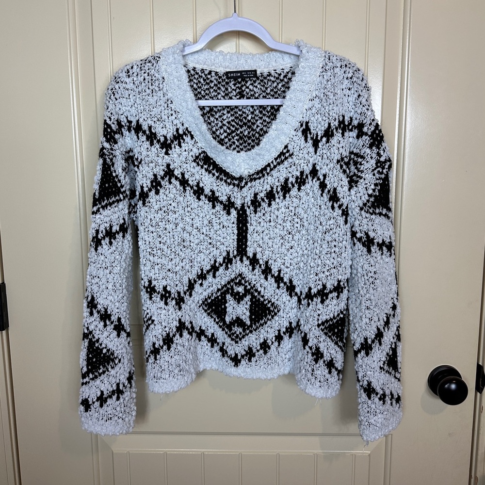Shein black white boxy Oversized soft chunky sweater sz S